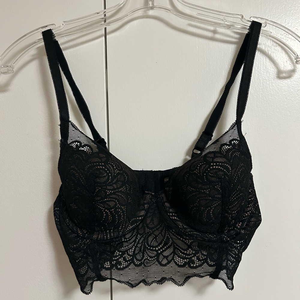 Black Lace Bra with Sweetheart Neckline